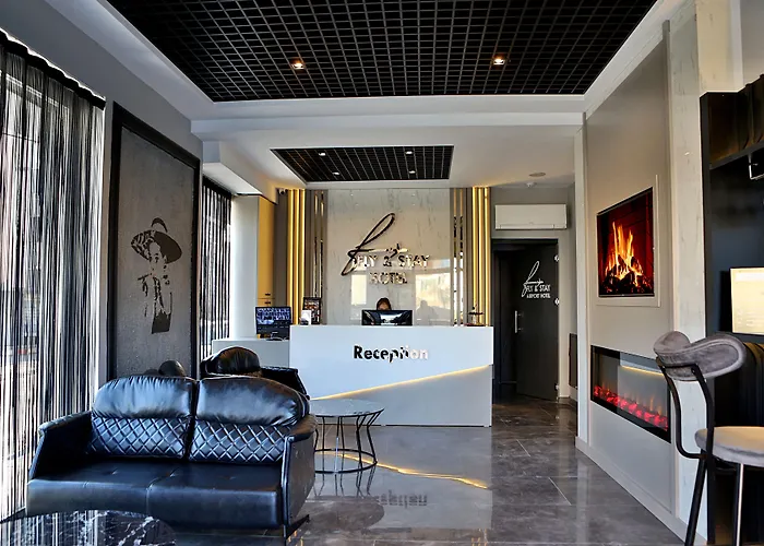 Fly And Stay Airport Hotel